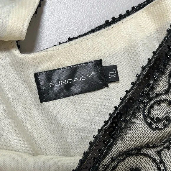 Fundaisy Elegant Black beaded and Cream cocktail, party Dress, size XL - Picture 6 of 16